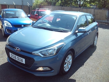 Used Hyundai i20 2016 for sale - 79499900: Photo
