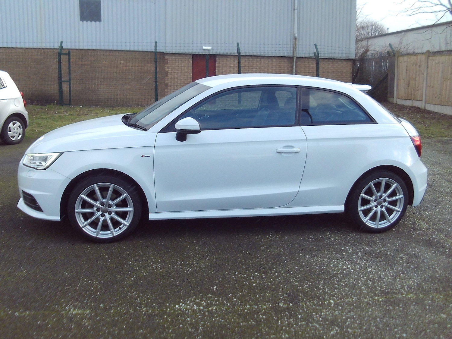 Used Audi A1 2017 for sale - 77100139: Photo 4