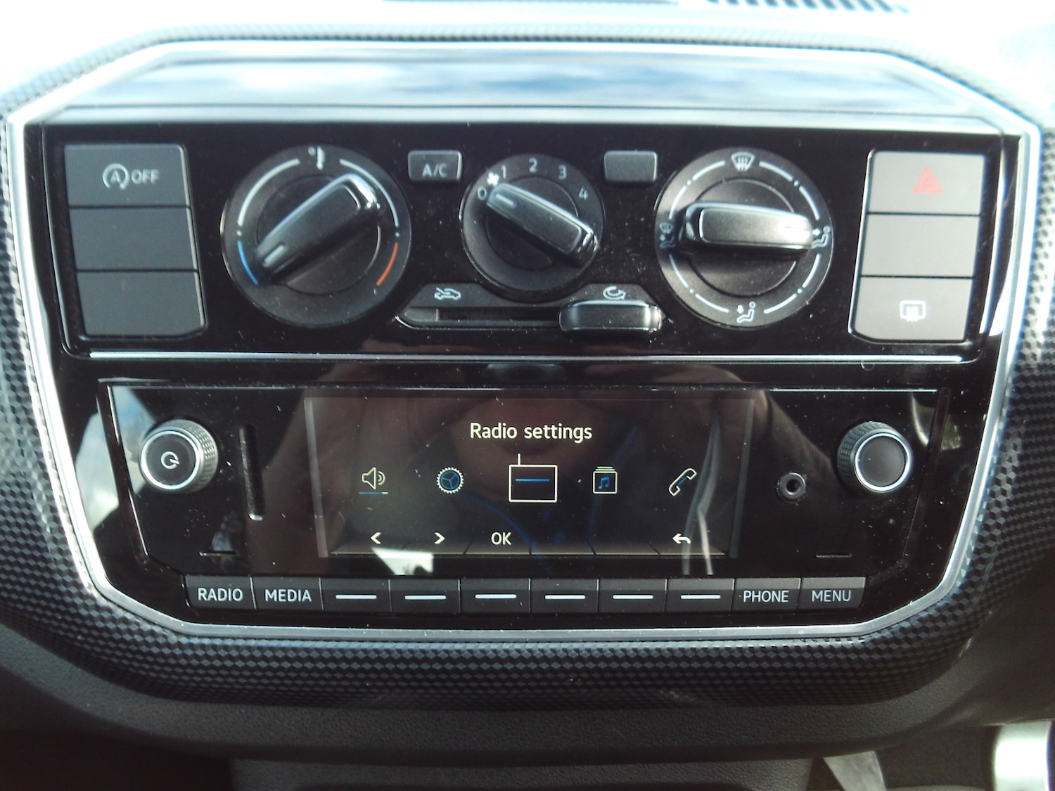 Used Volkswagen up! 2019 for sale - 76036773: Photo 18