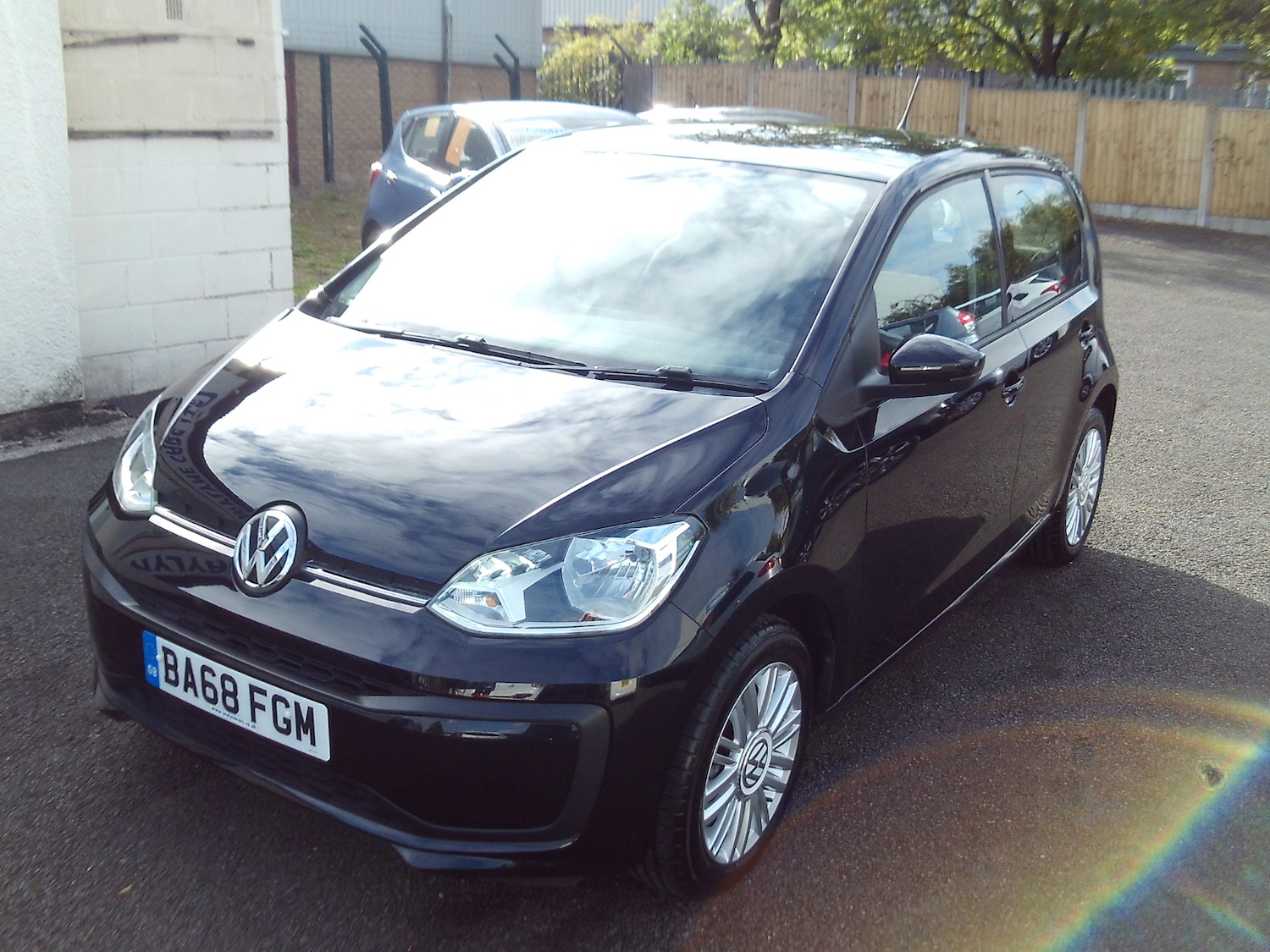 Used Volkswagen up! 2019 for sale - 76036773: Photo 3