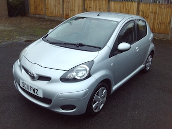 Used Toyota AYGO 2011 for sale - 75970934: Photo