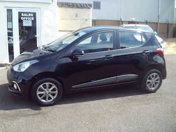 Used Hyundai i10 2015 for sale - 79406013: Photo