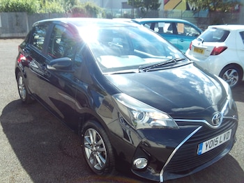 Used Toyota Yaris 2015 for sale - 78953444: Photo
