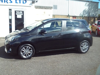 Used Toyota Yaris 2015 for sale - 78953444: Photo