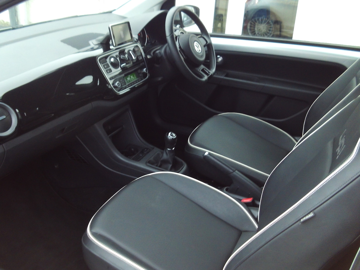 Used Volkswagen up! 2015 for sale - 77220587: Photo 13