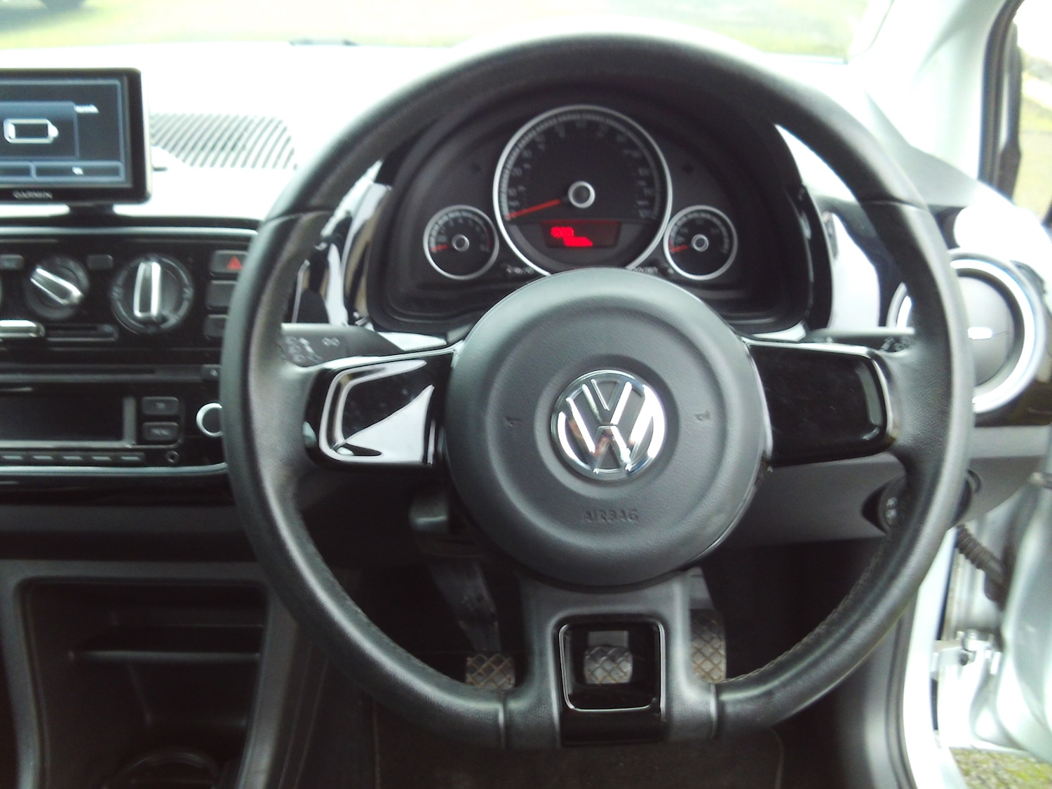 Used Volkswagen up! 2015 for sale - 77220587: Photo 24