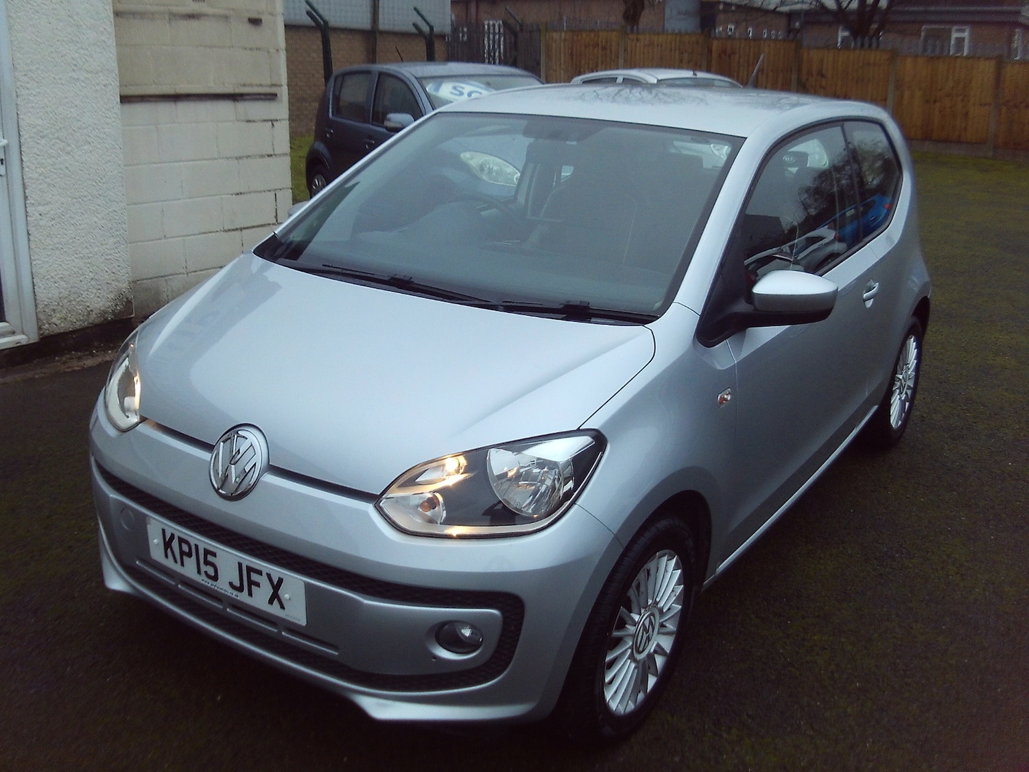 Used Volkswagen up! 2015 for sale - 77220587: Photo 3