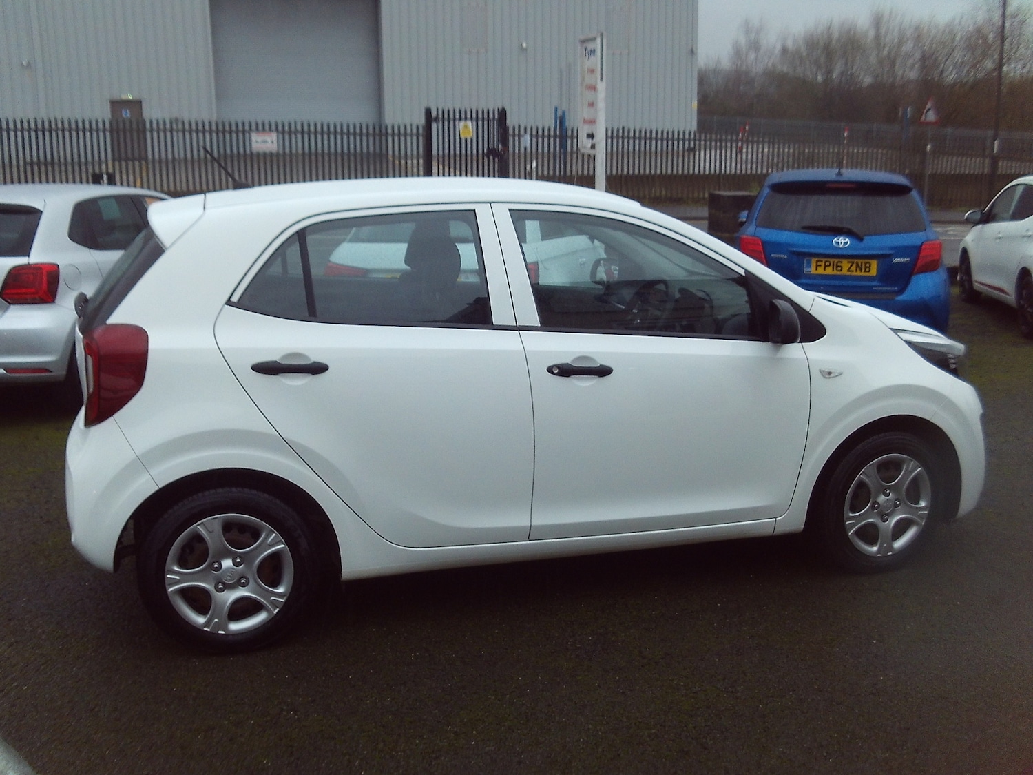 Used Kia Picanto 2018 for sale - 77298441: Photo 8