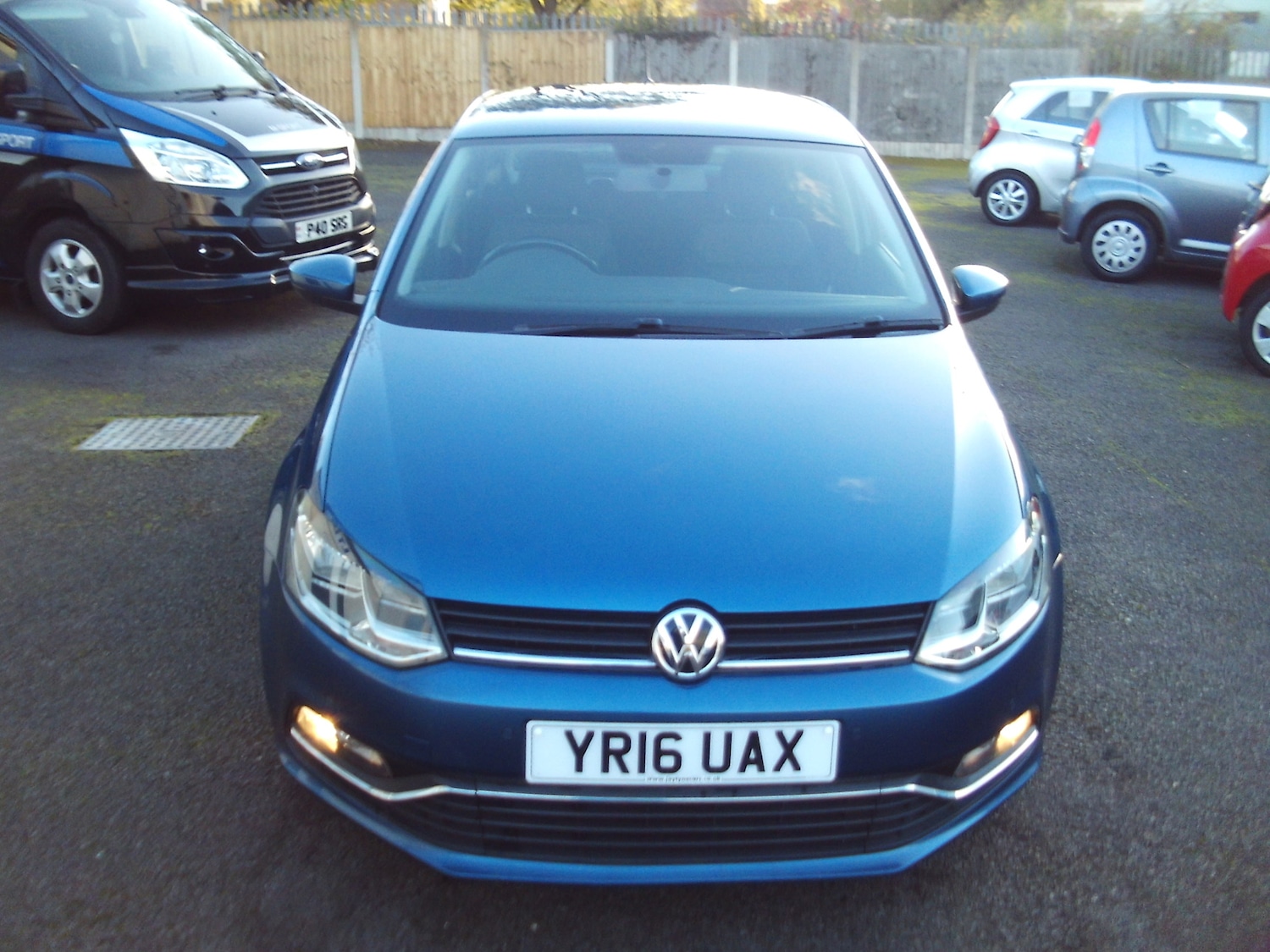 Used Volkswagen Polo 2016 for sale - 76401848: Photo 2