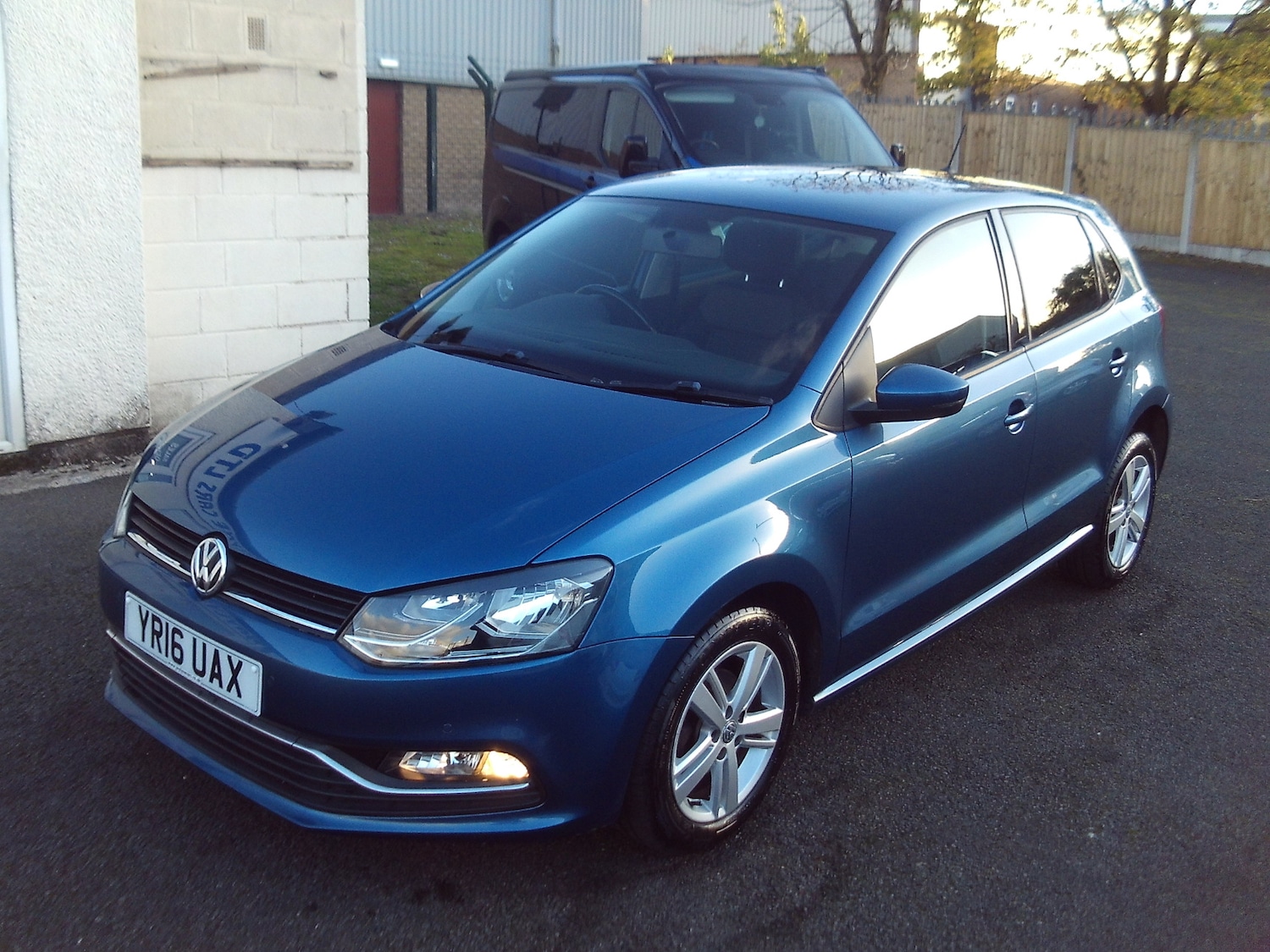 Used Volkswagen Polo 2016 for sale - 76401848: Photo 3