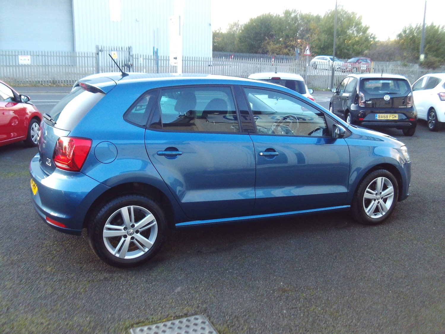 Used Volkswagen Polo 2016 for sale - 76401848: Photo 8