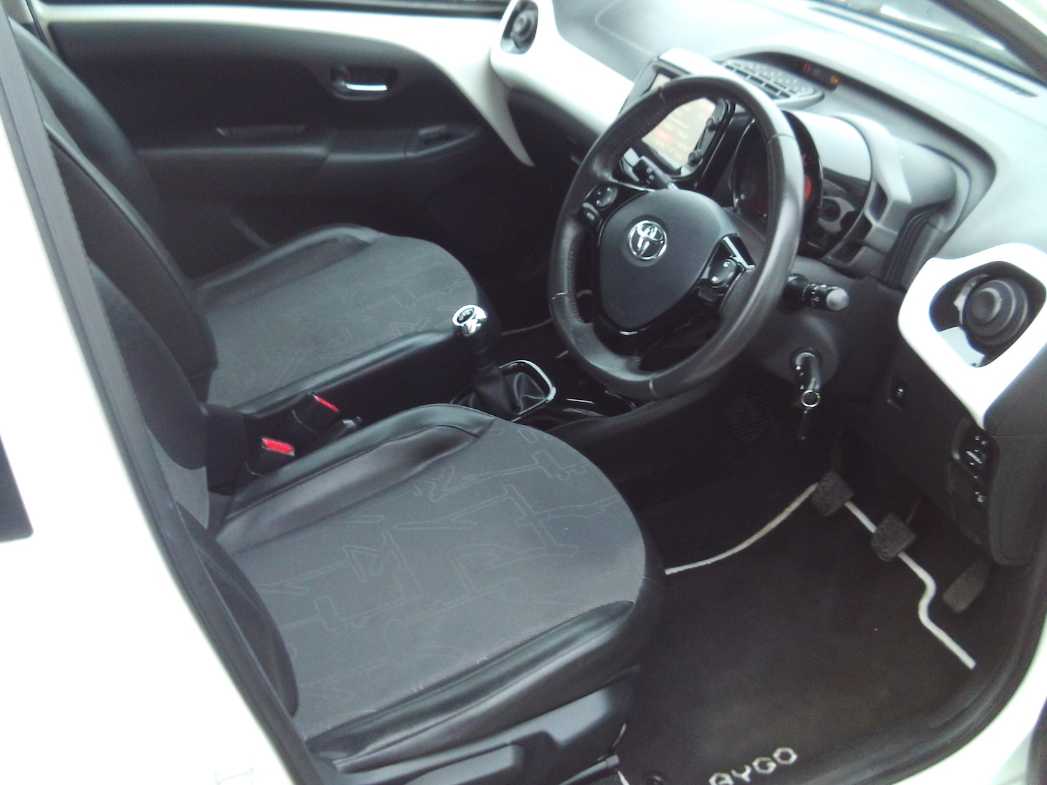 Used Toyota AYGO 2014 for sale - 77011901: Photo 11