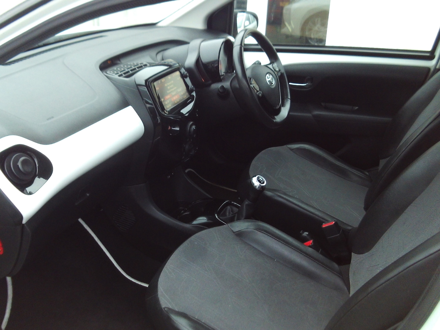 Used Toyota AYGO 2014 for sale - 77011901: Photo 13