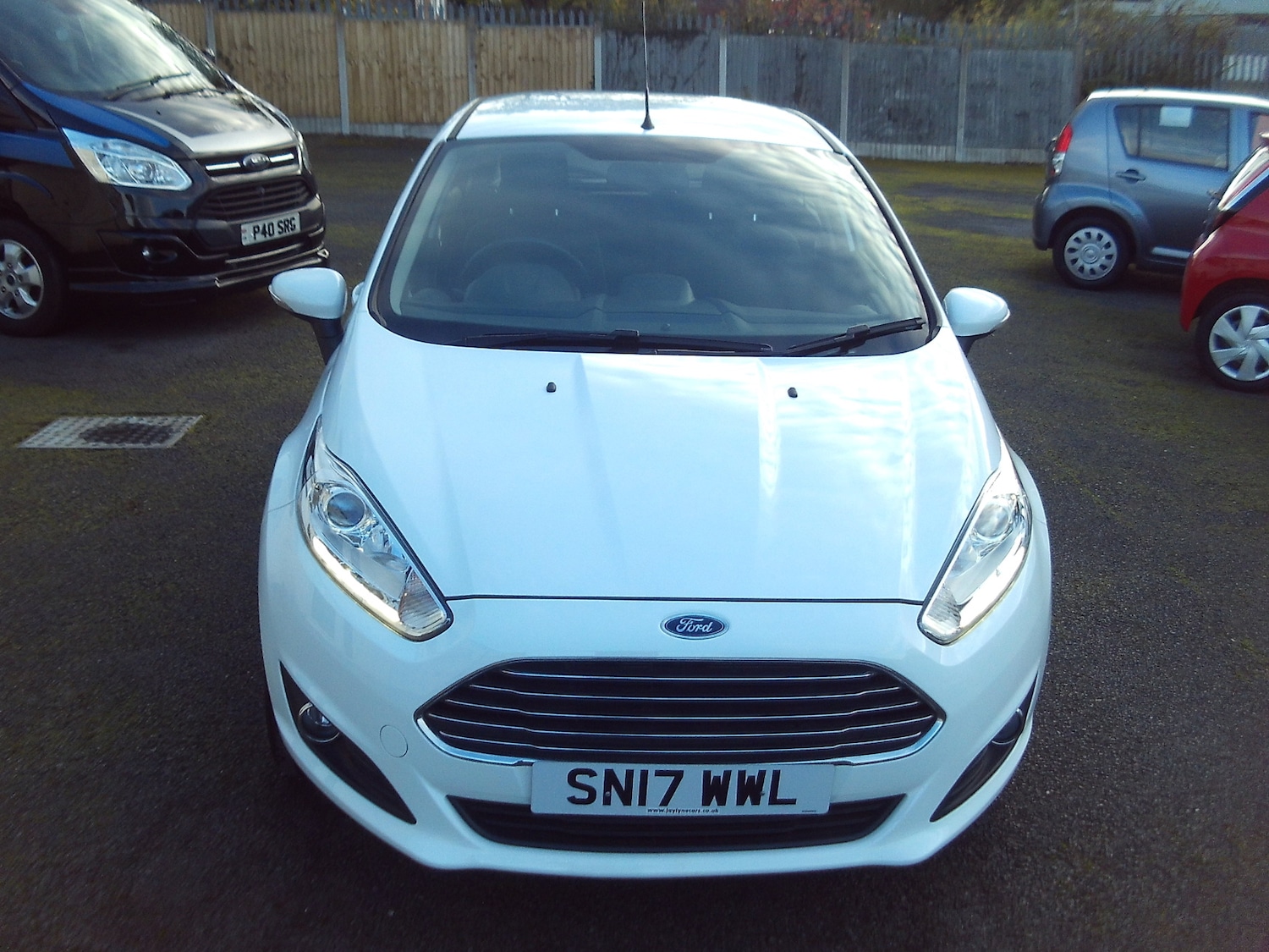 Used Ford Fiesta 2017 for sale - 76384445: Photo 2