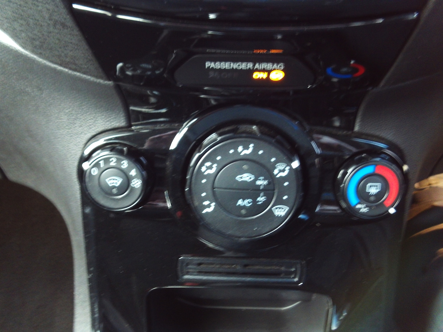 Used Ford Fiesta 2017 for sale - 76384445: Photo 20