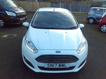 Used Ford Fiesta 2017 for sale - 76384445: Photo