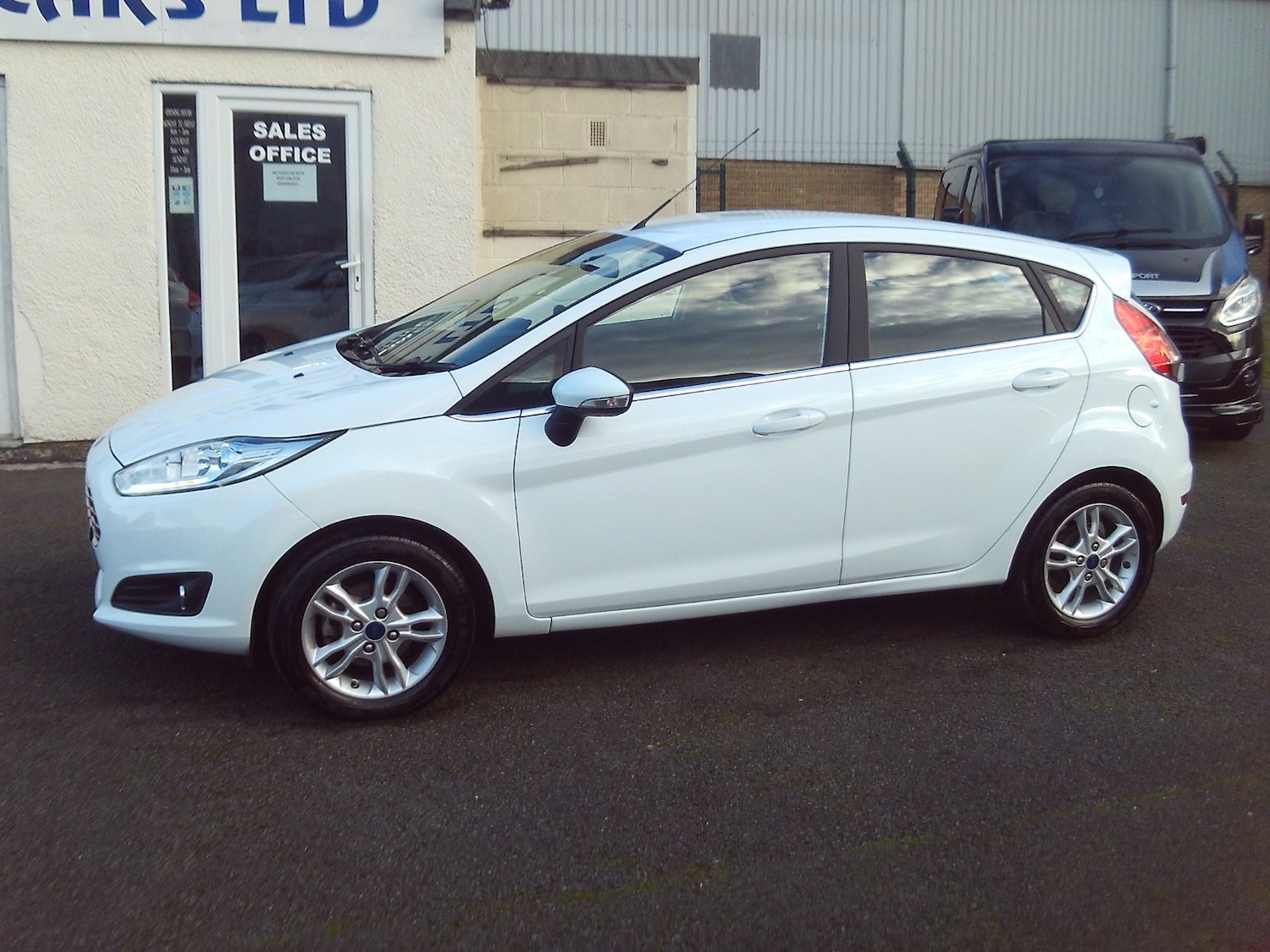 Used Ford Fiesta 2017 for sale - 76384445: Photo 4