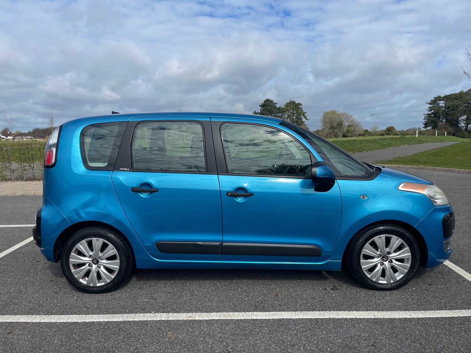 Used Citroen C3 Picasso 2009 for sale - 78099029: Photo 8