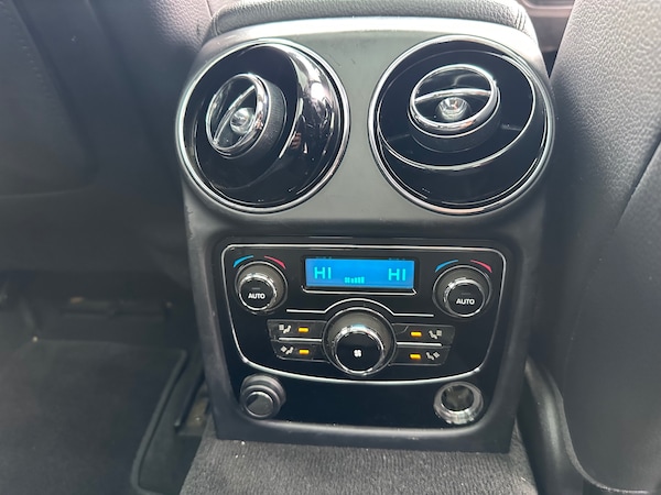 Used Jaguar XJ 2010 for sale - 73822824: Photo 19