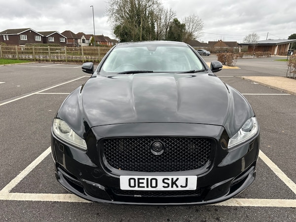 Used Jaguar XJ 2010 for sale - 73822824: Photo 2