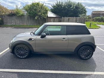 Used MINI Hatch 2011 for sale - 76064071: Photo