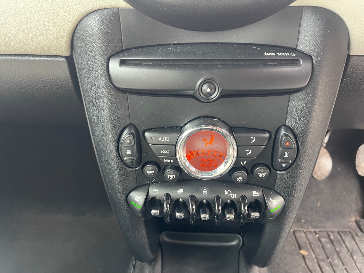 Used MINI Convertible 2011 for sale - 76255505: Photo 14