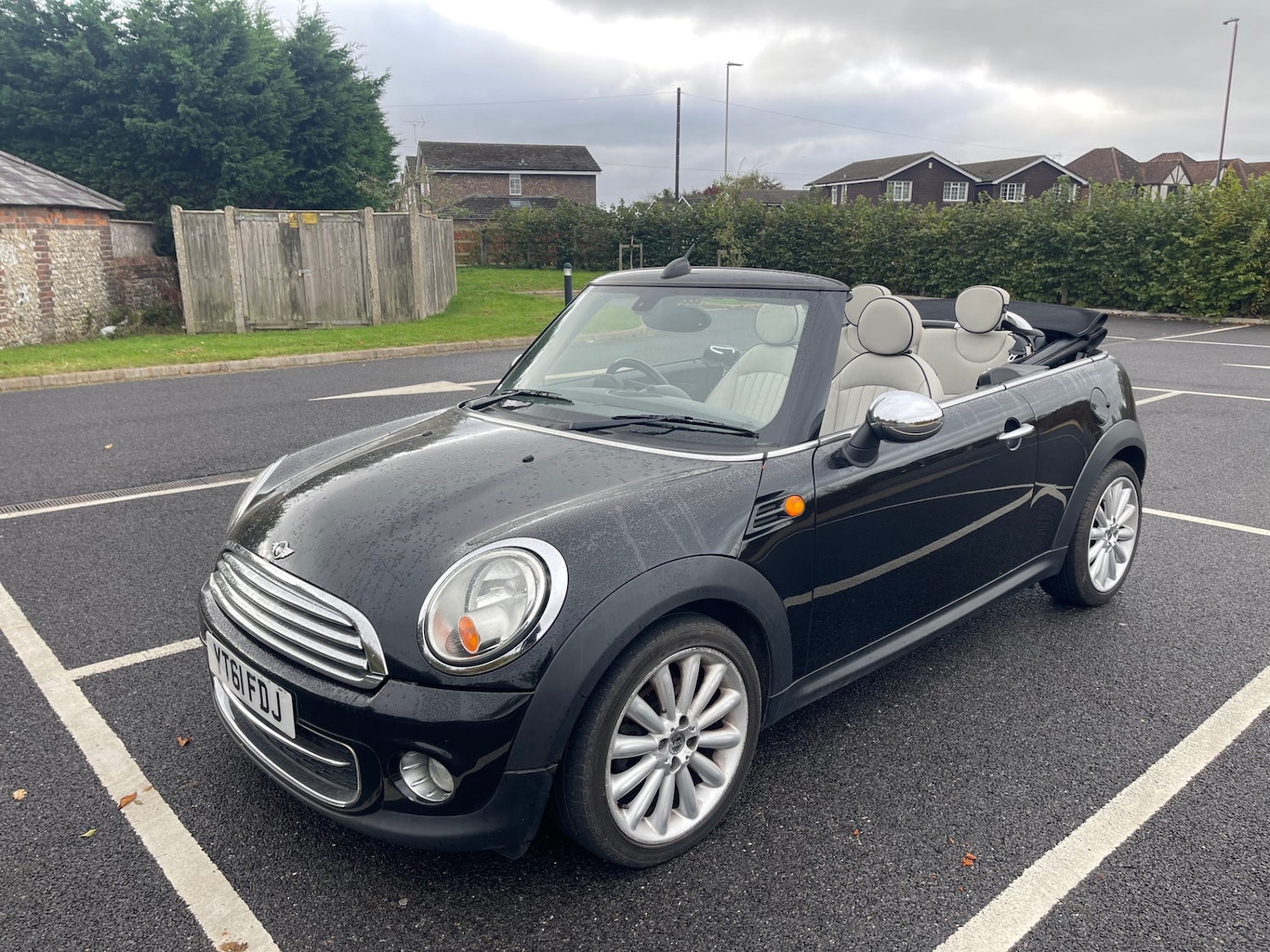 Used MINI Convertible 2011 for sale - 76255505: Photo 18