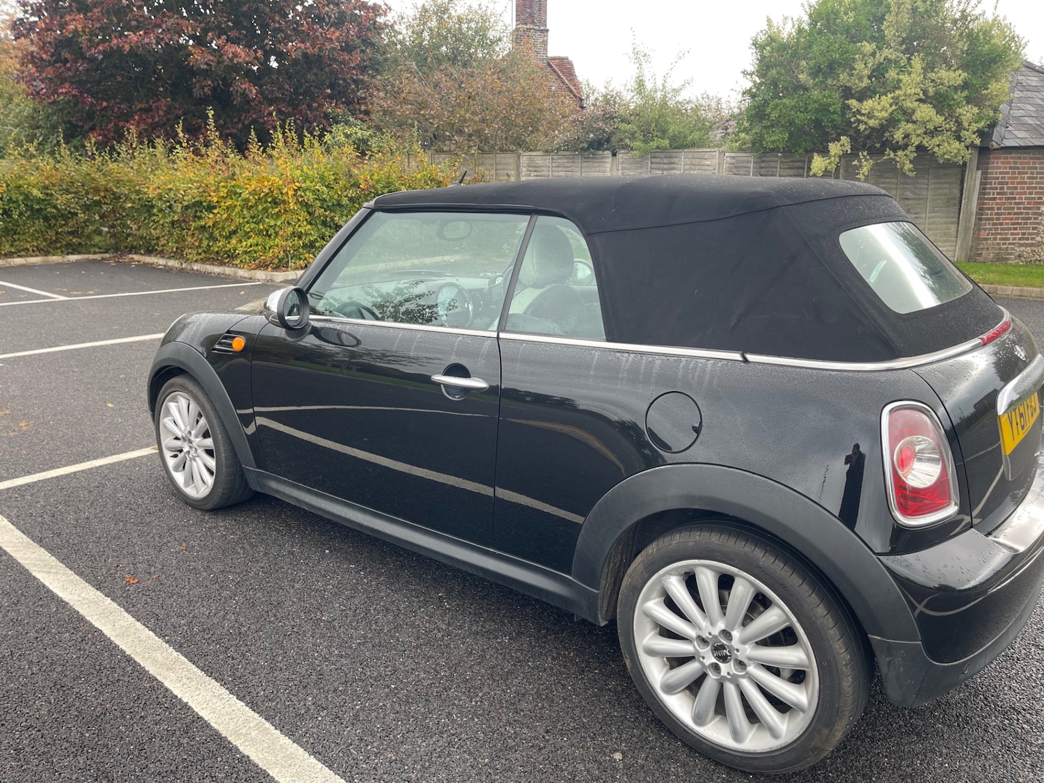 Used MINI Convertible 2011 for sale - 76255505: Photo 5