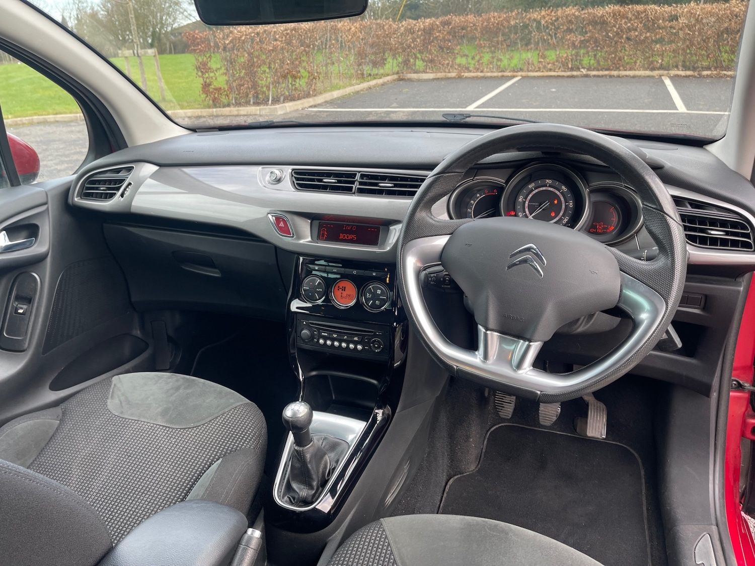 Used Citroen C3 2010 for sale - 77312745: Photo 15