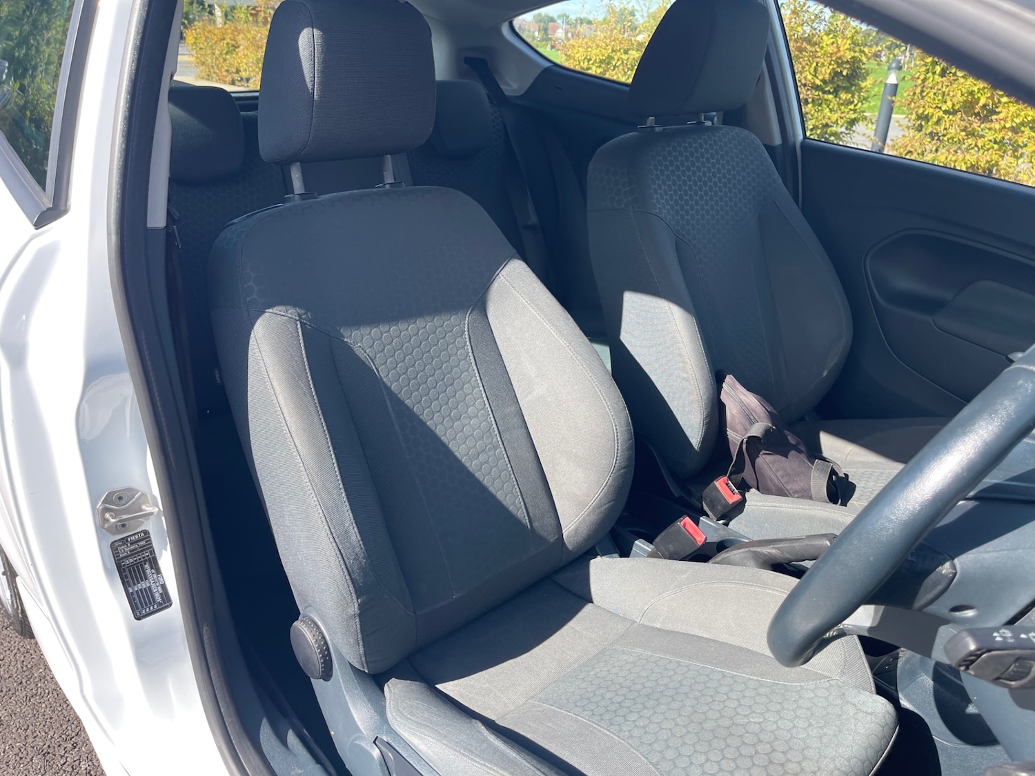 Used Ford Fiesta 2012 for sale - 76069304: Photo 12