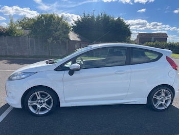 Used Ford Fiesta 2012 for sale - 76069304: Photo
