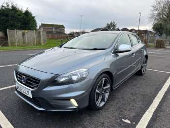 Used Volvo V40 2015 for sale - 73422662: Photo