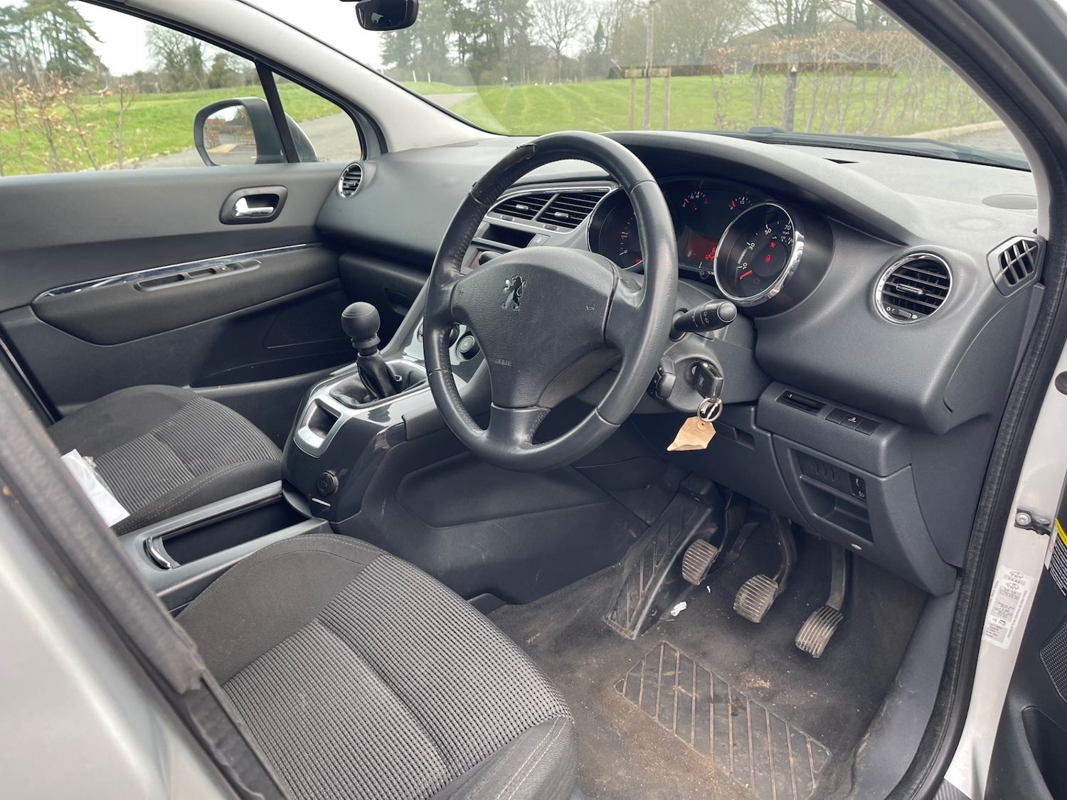 Used Peugeot 5008 2010 for sale - 77964987: Photo 12