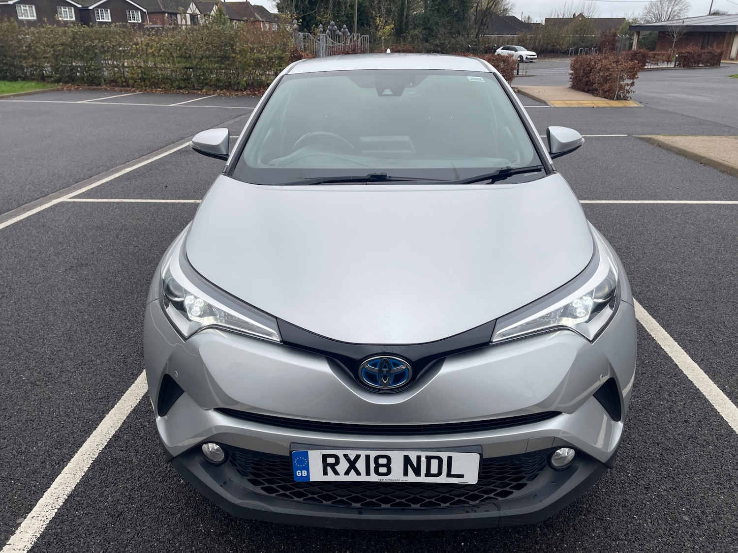 Used Toyota C-HR 2018 for sale - 76734846: Photo 10