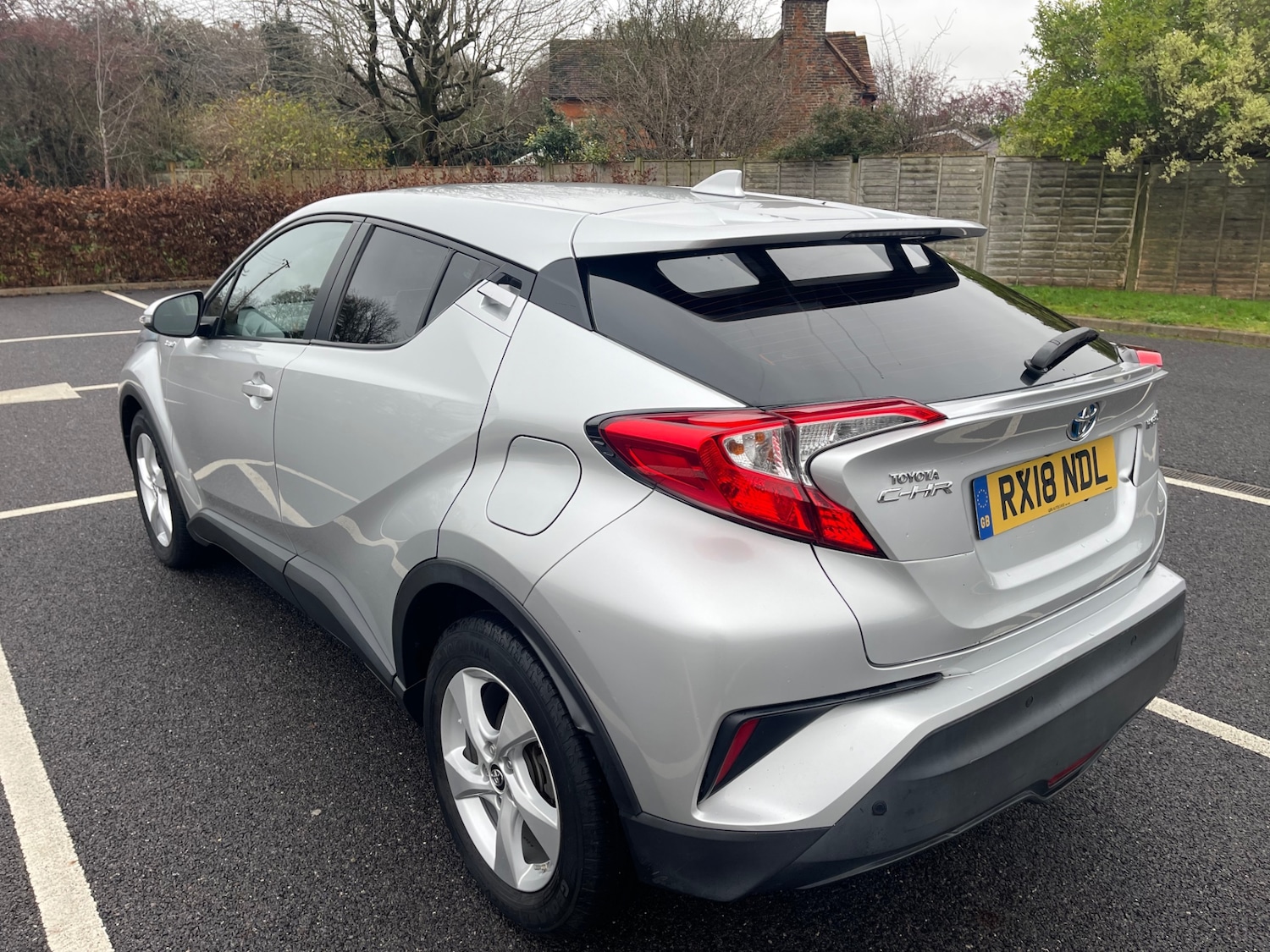 Used Toyota C-HR 2018 for sale - 76734846: Photo 12
