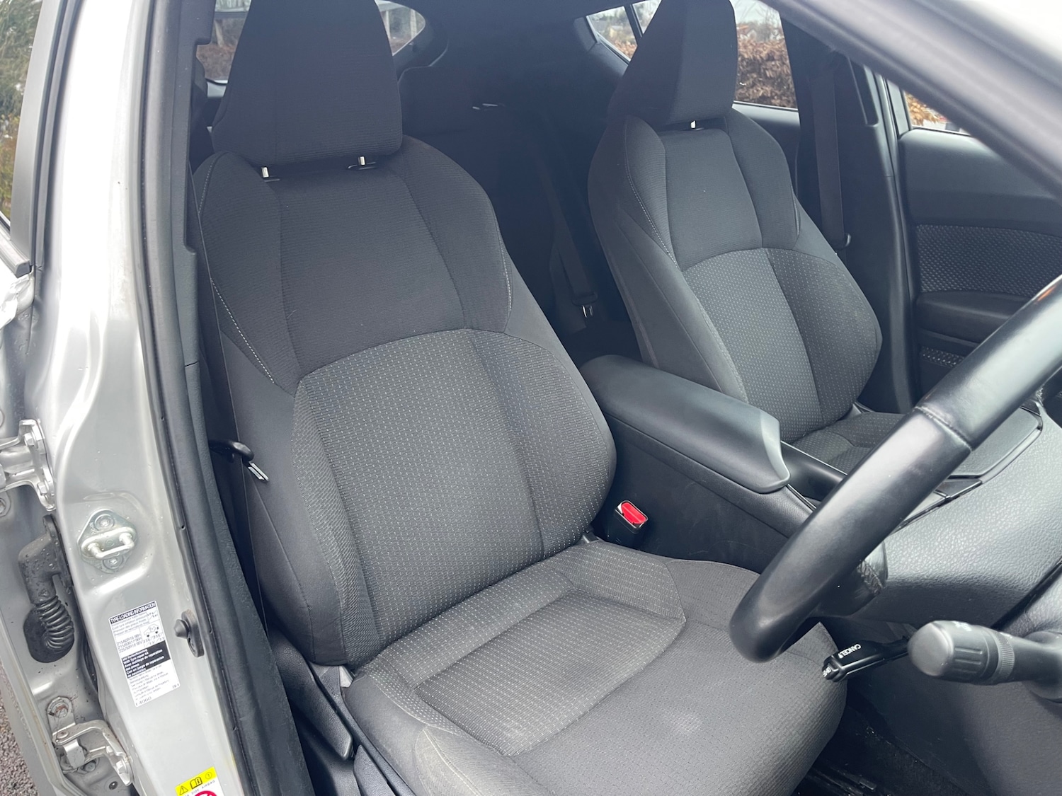 Used Toyota C-HR 2018 for sale - 76734846: Photo 16