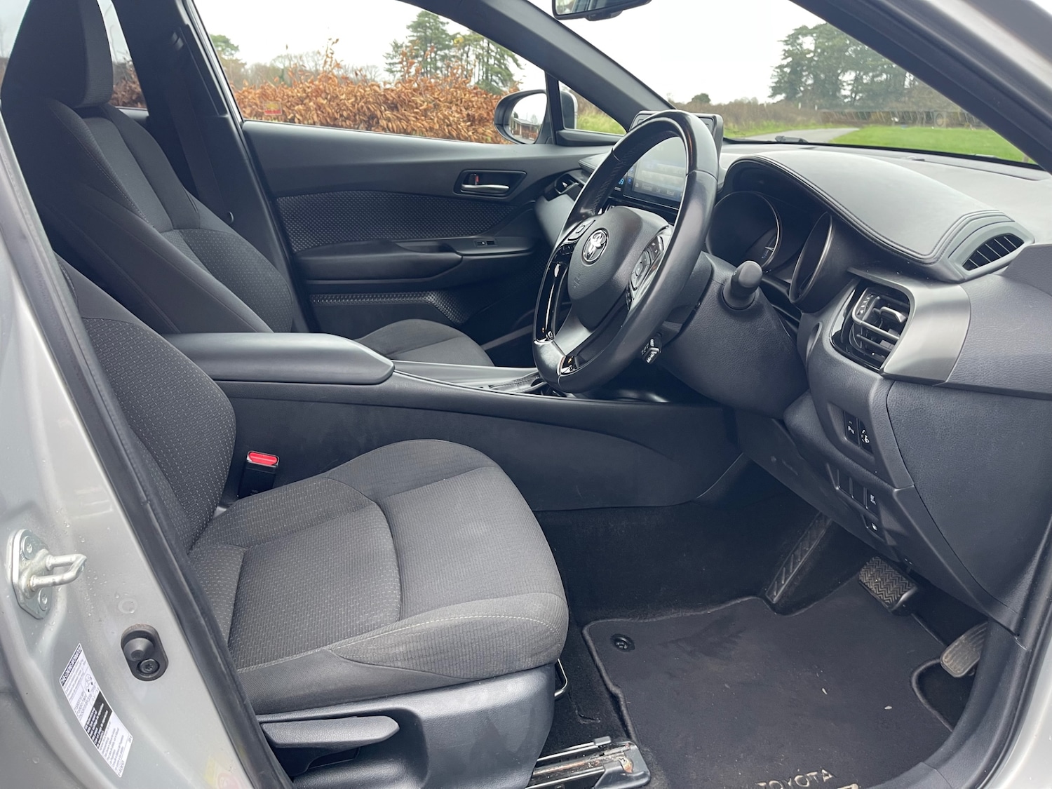 Used Toyota C-HR 2018 for sale - 76734846: Photo 17