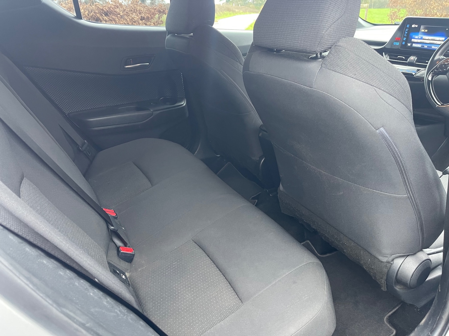 Used Toyota C-HR 2018 for sale - 76734846: Photo 18