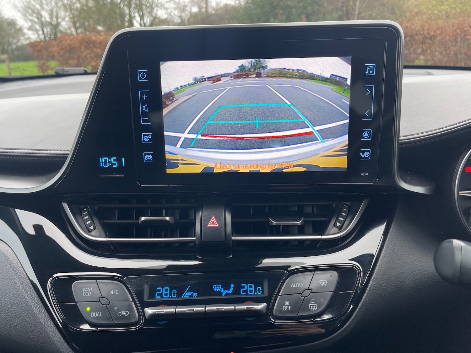 Used Toyota C-HR 2018 for sale - 76734846: Photo 24