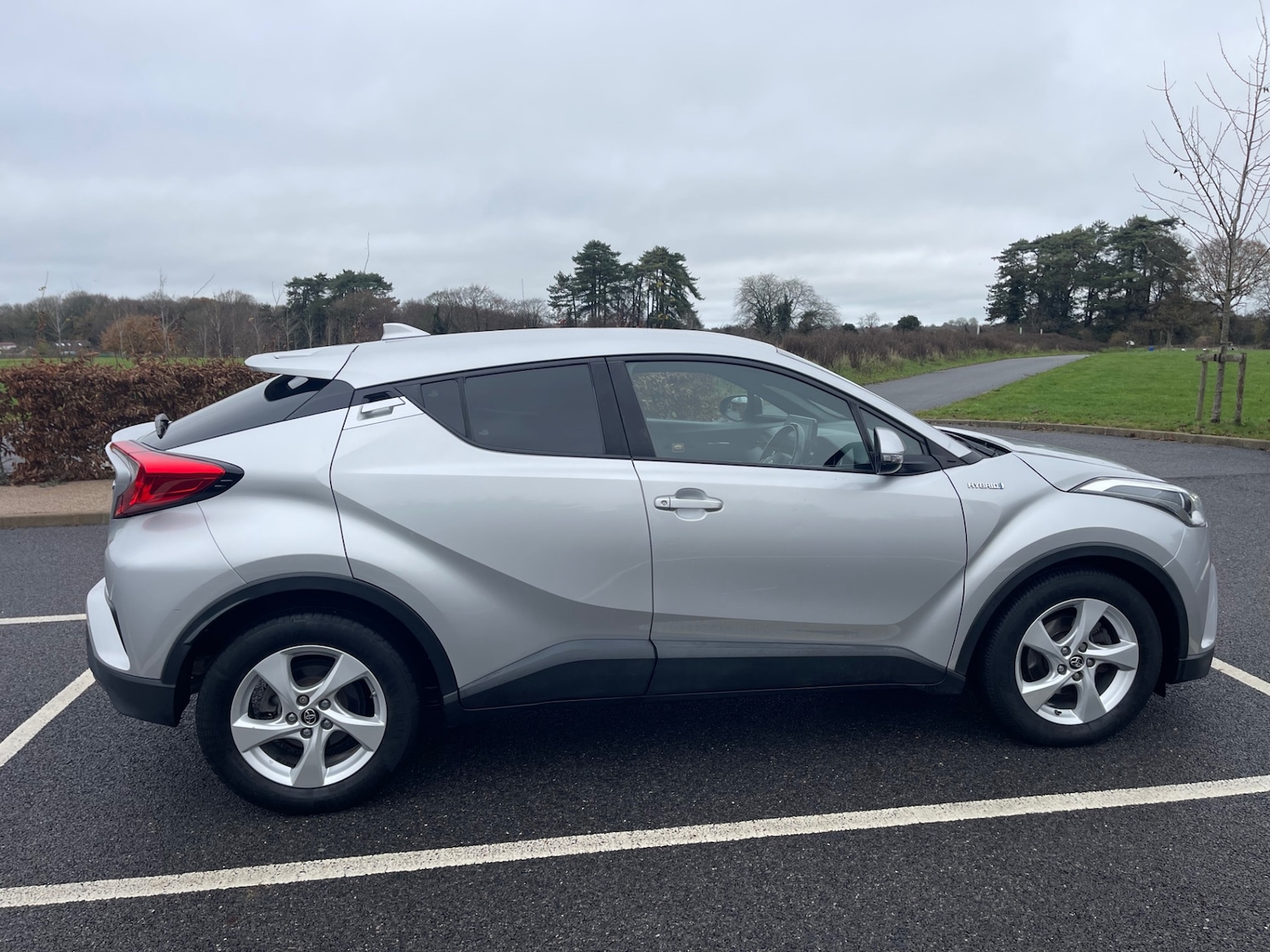 Used Toyota C-HR 2018 for sale - 76734846: Photo 8