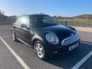 MINI Hatch feature image