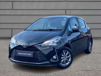 Used Toyota Yaris 2019 for sale - 74812014: Photo