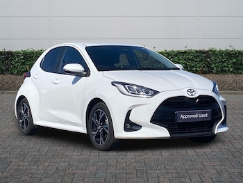 Used Toyota Yaris 2025 for sale - 79427385: Photo