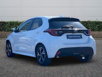 Used Toyota Yaris 2025 for sale - 79427385: Photo