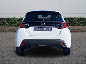 Used Toyota Yaris 2025 for sale - 79427385: Photo