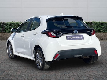 Used Toyota Yaris 2023 for sale - 77884851: Photo