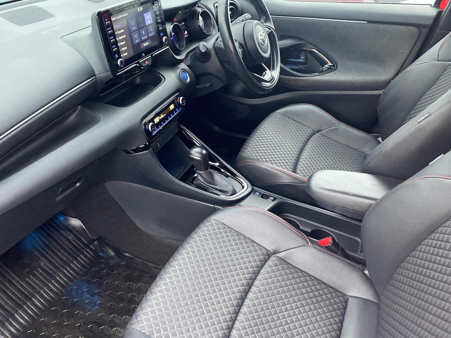 Used Toyota Yaris 2020 for sale - 76730608: Photo 10