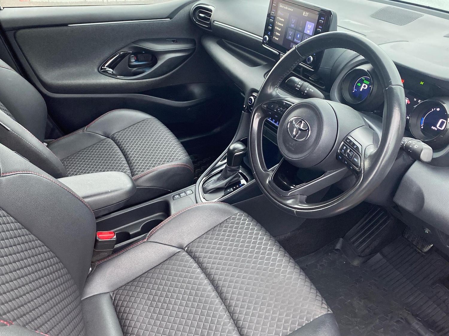 Used Toyota Yaris 2020 for sale - 76730608: Photo 11