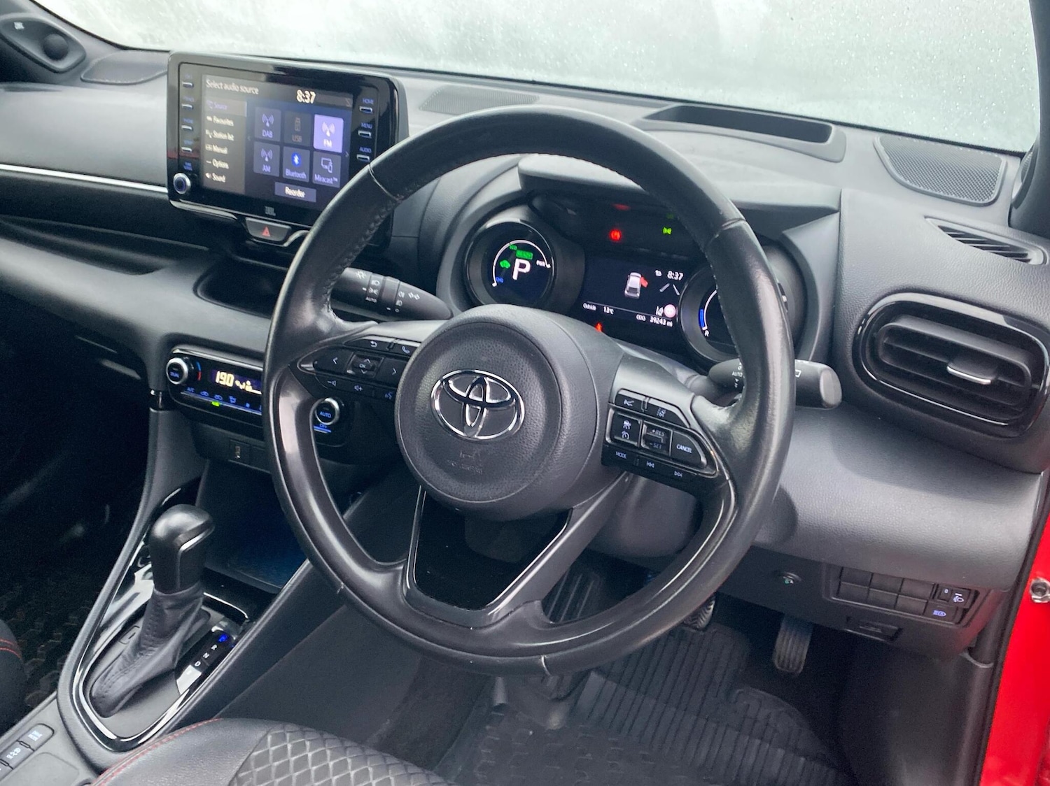 Used Toyota Yaris 2020 for sale - 76730608: Photo 8