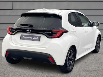 Used Toyota Yaris 2022 for sale - 76359769: Photo